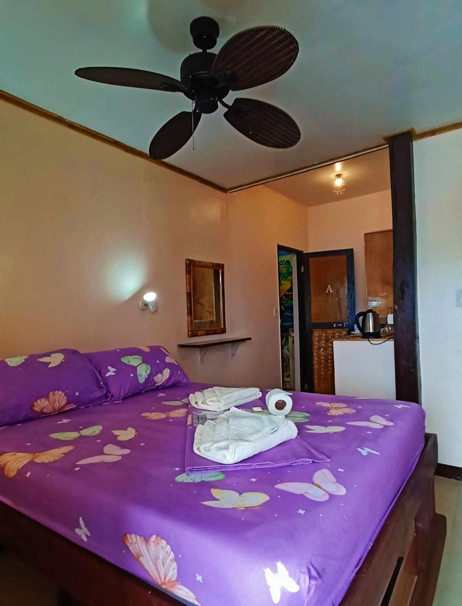 El Gordo'S Seaside Adventure Lodge El Nido Exterior photo